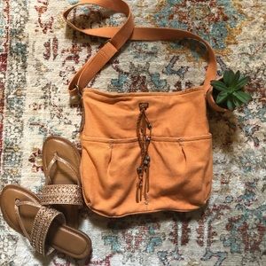 Lucky Brand crossbody bag 🍀